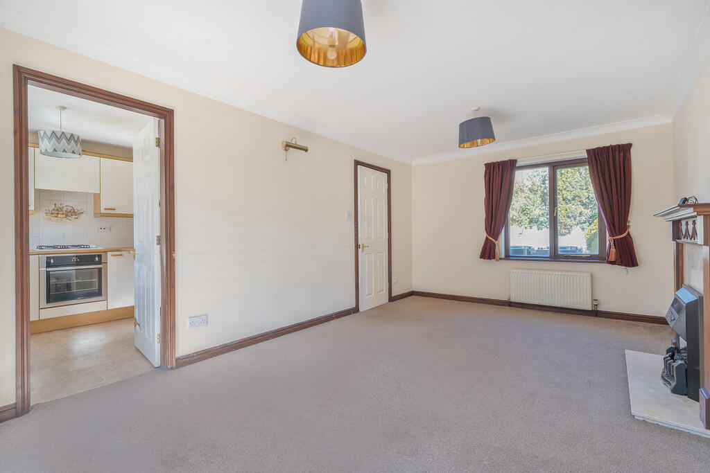 Sitting/Dining Ro...