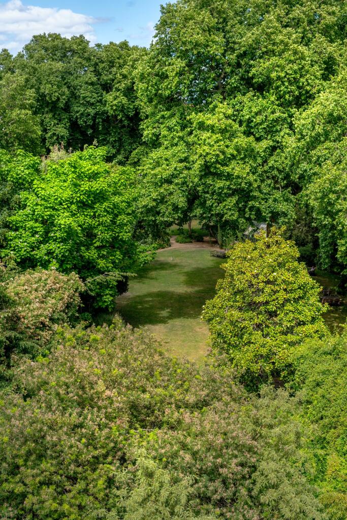 Eccleston Square TFF