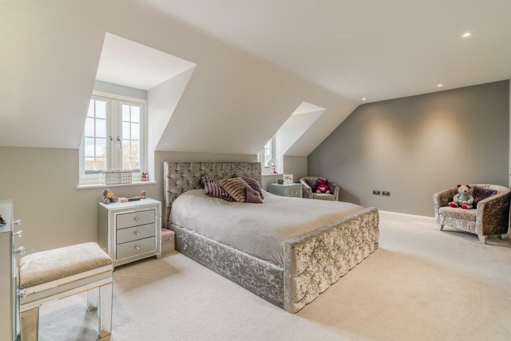 3 The Fairway-20.jpg