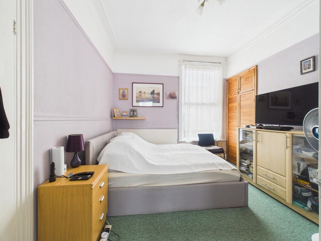 CAM02089G0-PR0529...