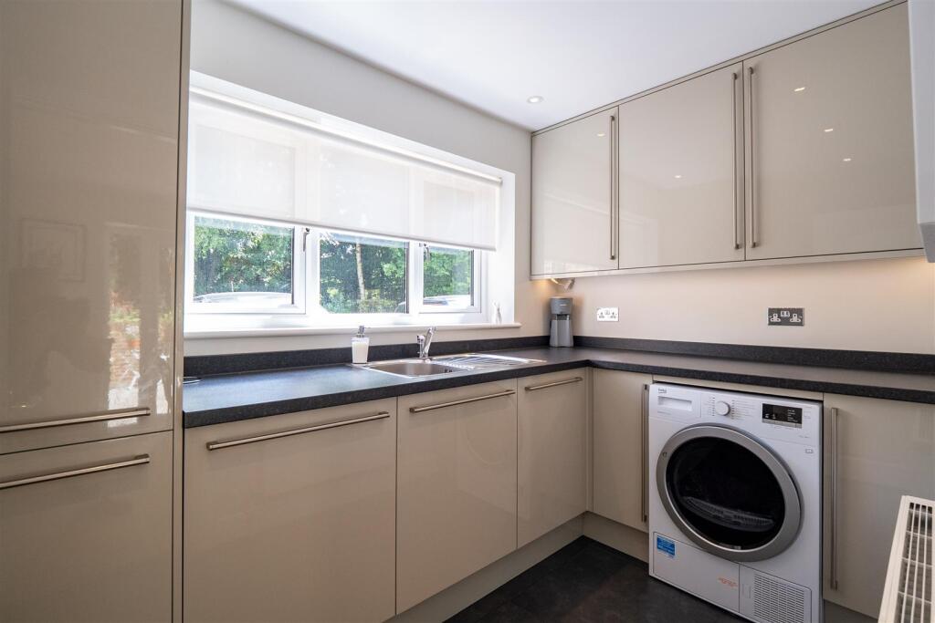 Utility Room.jpg