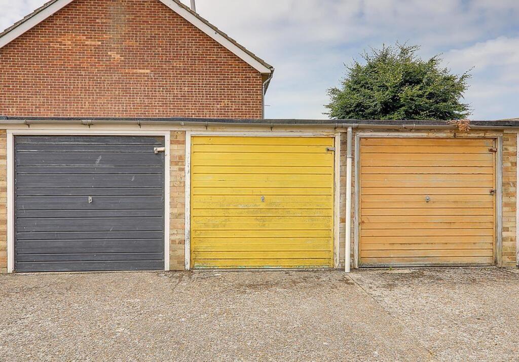 garage.jpg
