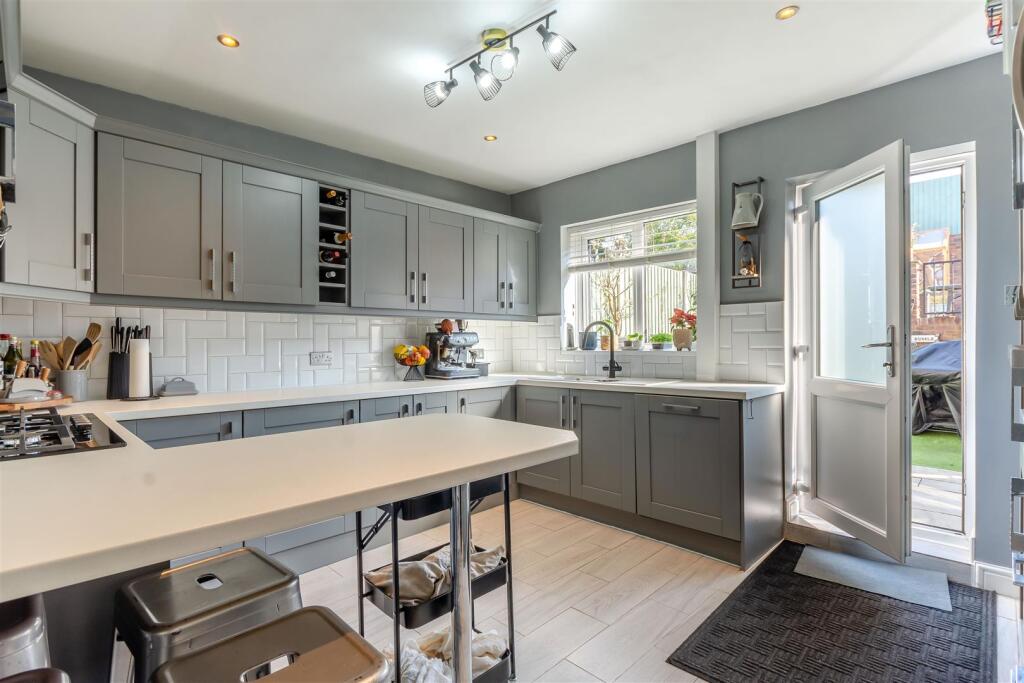 8642414-interior07.jpg