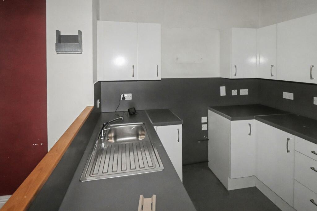 35 Mona Street, Slaithwaite, Huddersfield, West Yorkshire, HD7 5EJ