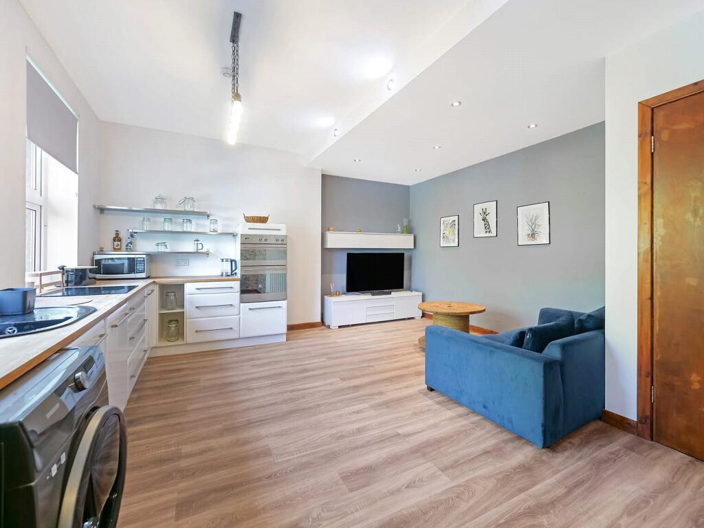 Living Room/Kitchen