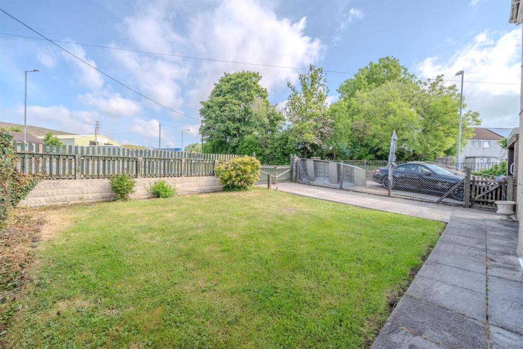 2 Samsons Avenue-17.jpg