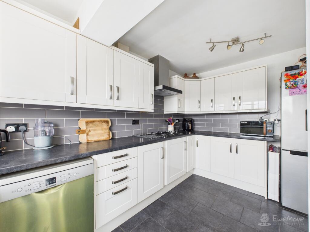 Kitchen- Mark Stephens EweMove Newmarket and Soham