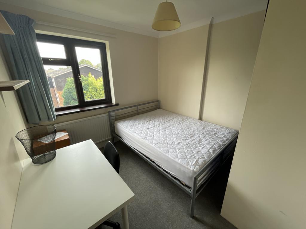 BEDROOM 5