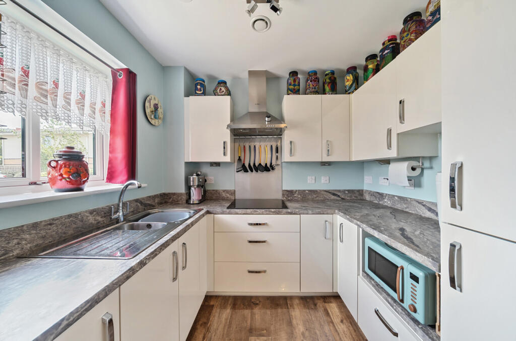 1297551-18-683863...