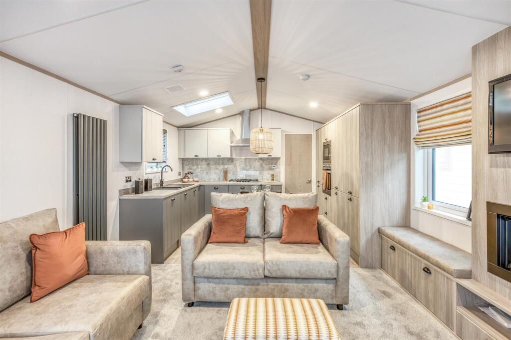 1725291596-sherwood-lodge-4-19-retouched_2024-05-0