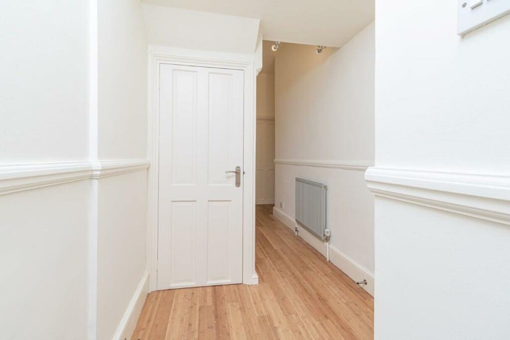 hall way.jpg