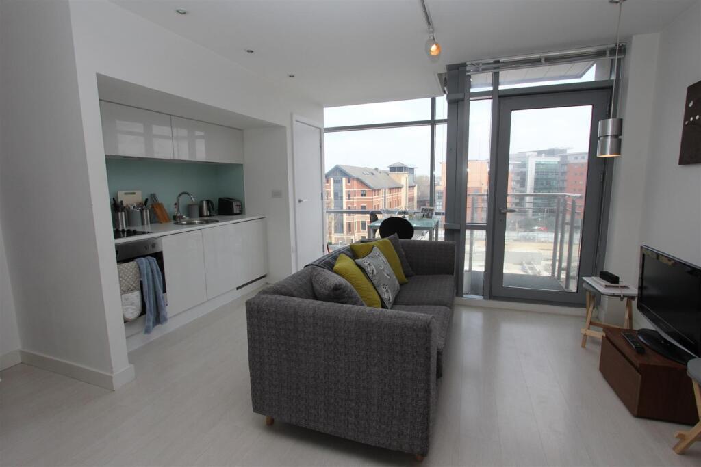 Living Room.JPG