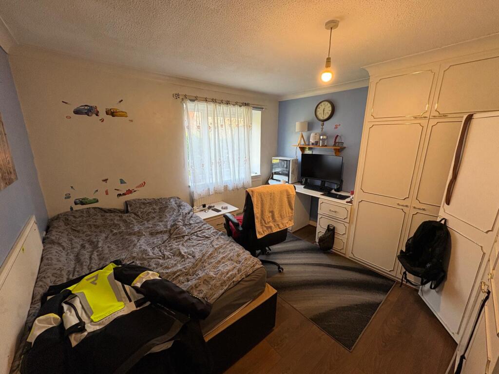 WhatsApp Image 2025-11-21 at 15.31.44.jpeg