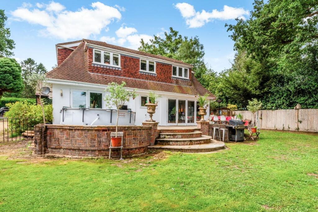 HOGSCROSS LANE, 16.jpg