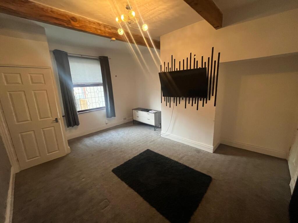 WhatsApp Image 2025-02-11 at 14.37.32.jpeg