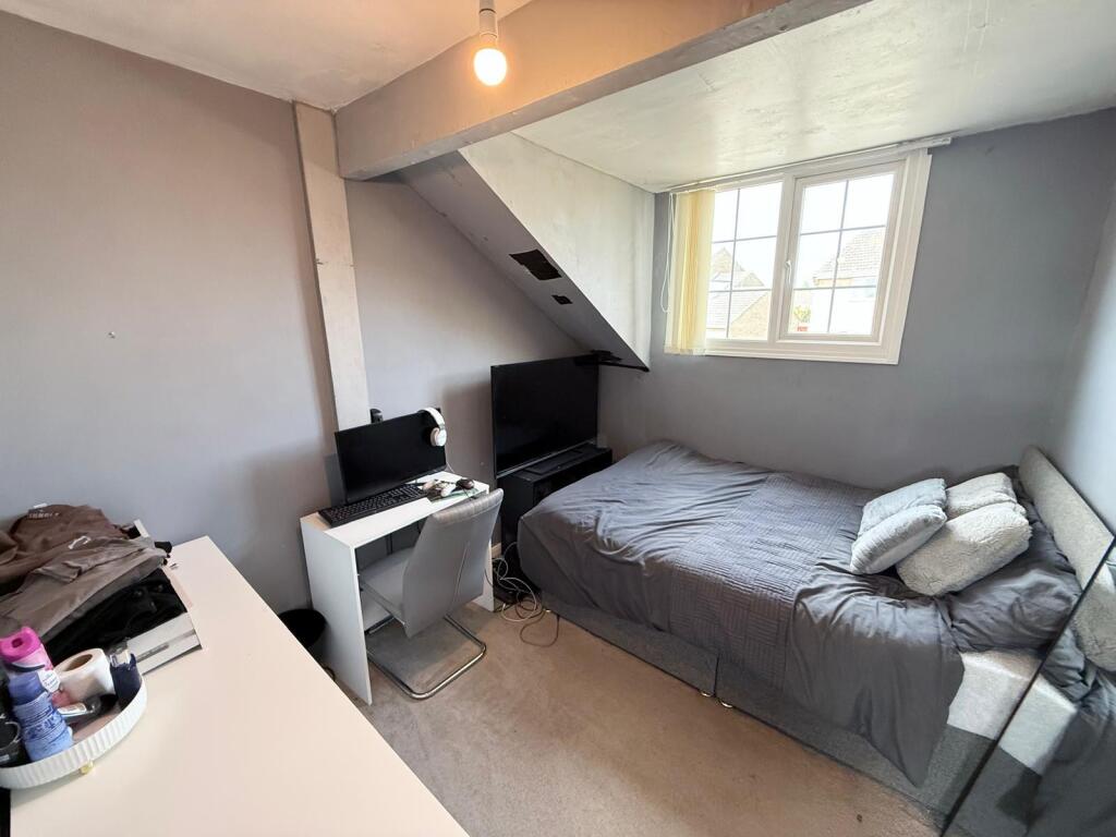 0cce878d-298e-4fe8-8255-e13e6a7691a1