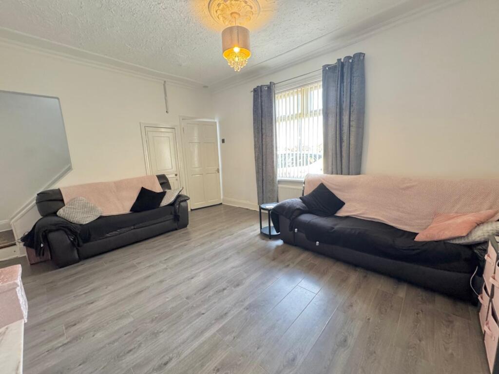 WhatsApp Image 2025-05-31 at 09.19.56 (1)