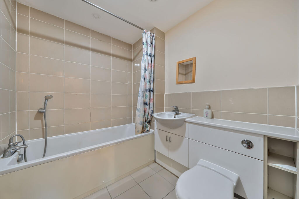 1302873-5-683ee64...