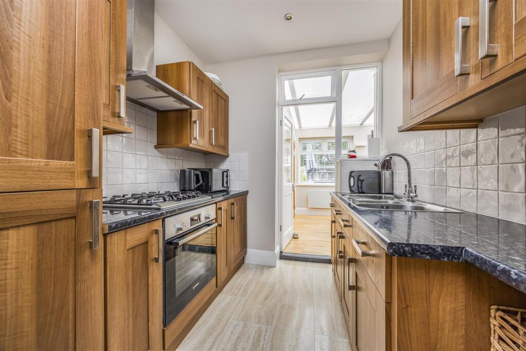 21 Langdale Avenue, Portsmouth-PorticoMarketing-O'