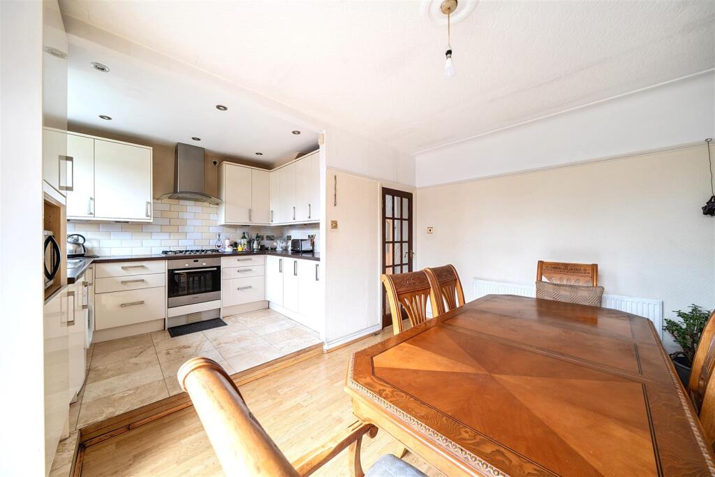 Open Plan Kitchen Dining.jpg