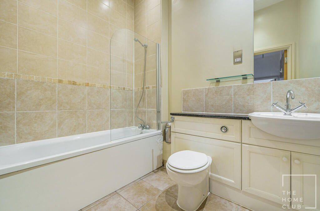 c72ad775-70b1-43e...