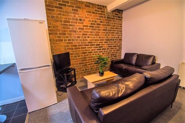 417a_ecclesall_rd_student_properties_lounge2.jpg