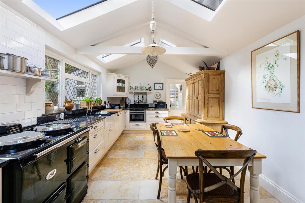 A09 - Ashprington, The Old Post Office, Totnes - 2