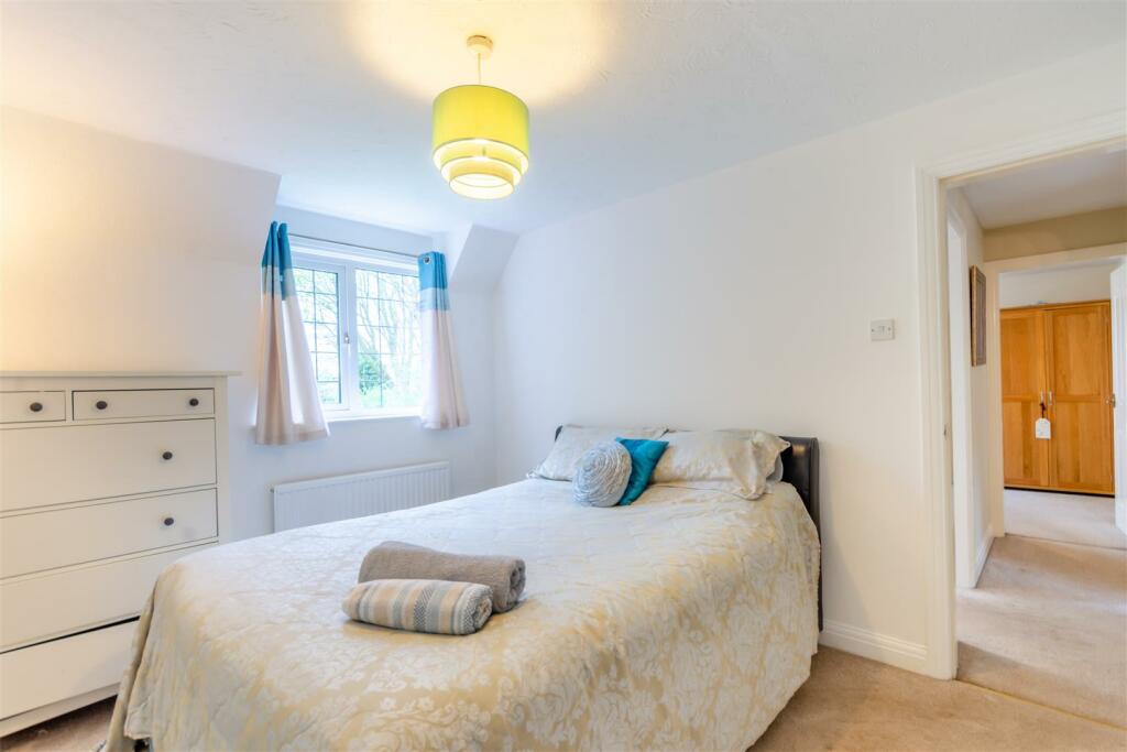 8550825-interior29.jpg