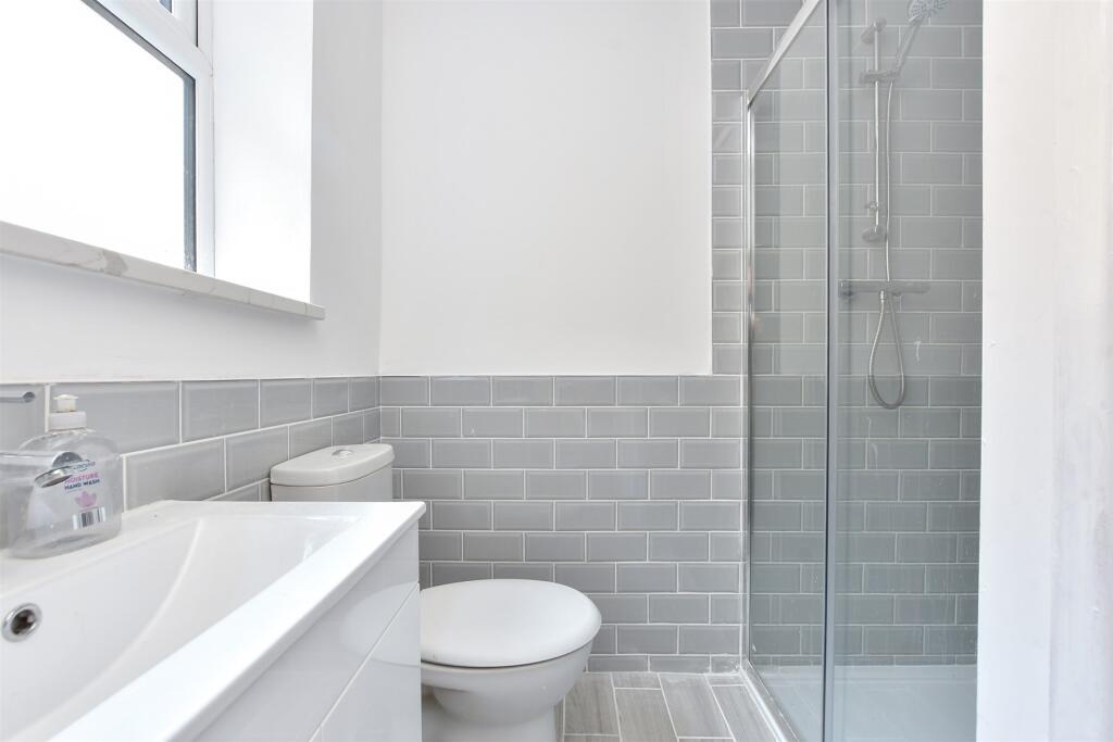 Flat 2 Shower Room