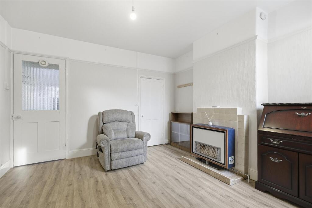 12 Seaview Road 5.jpg