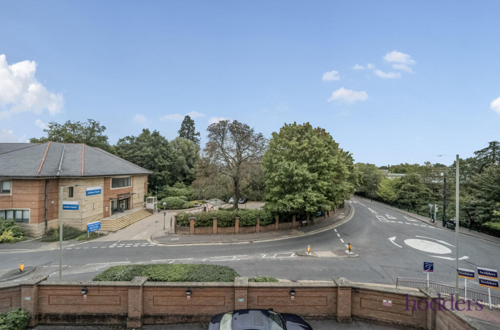 6b3b9c00-b0ef-42d...