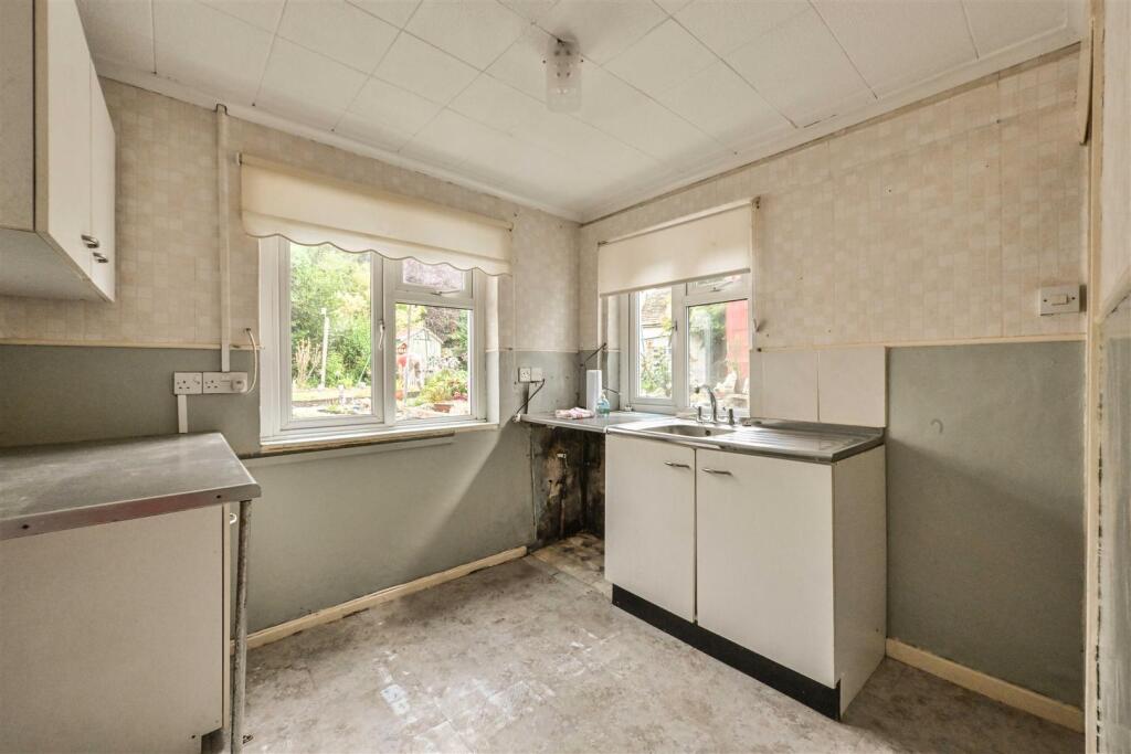 310725 Laura Place, Box Hill, Corsham     017.JPG