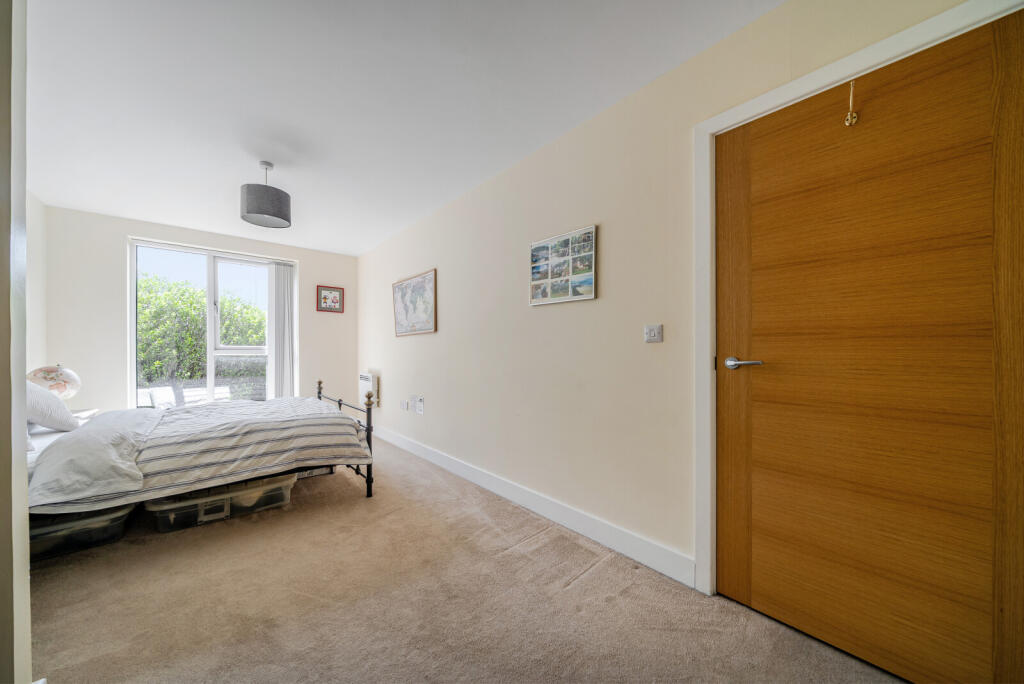 1298980-19-682ef7...