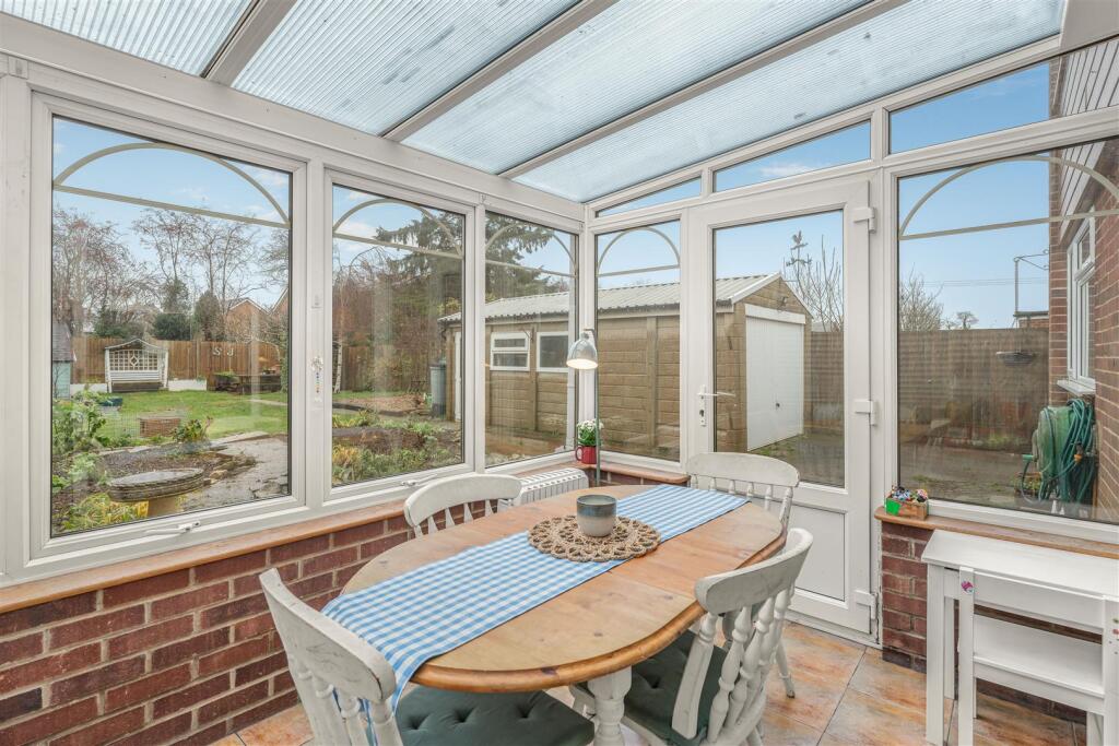 23 Newcombe Close, Milcombe-13.jpg