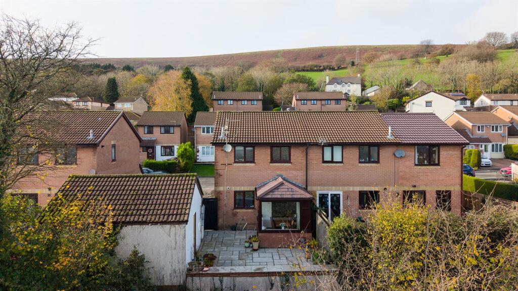 57 Oaklands View-27.jpg