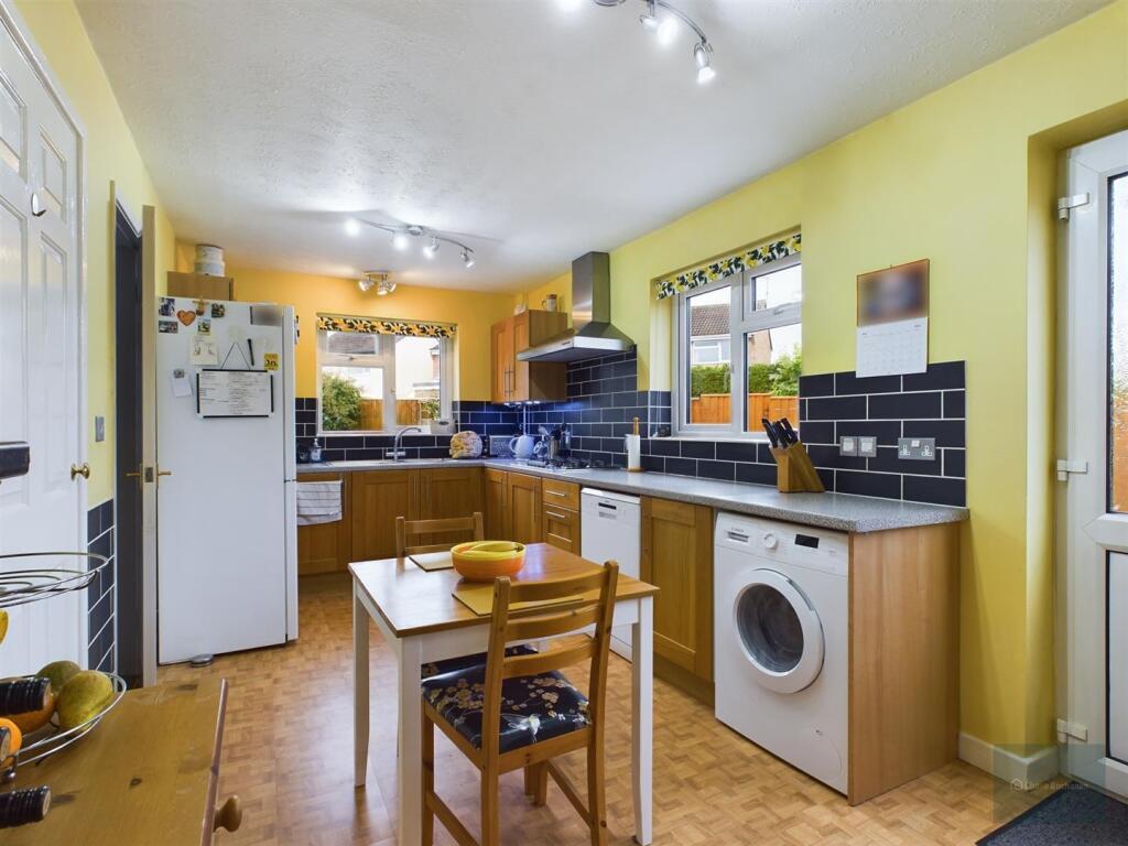 CAM03432G0-PR0032-ST