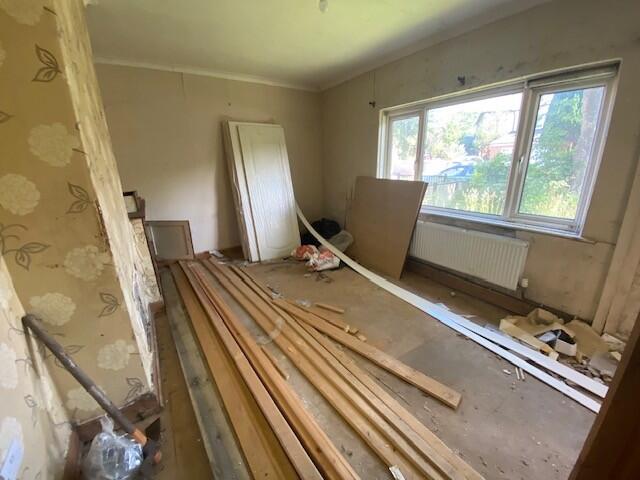 LOUNGE T202508041629.jpg