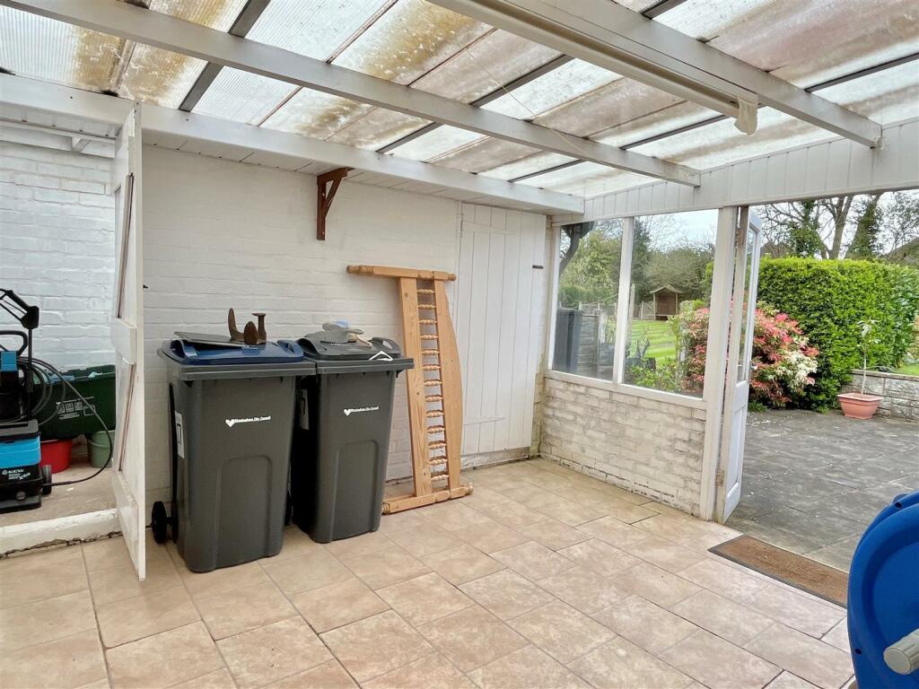 Garden Room.jpg