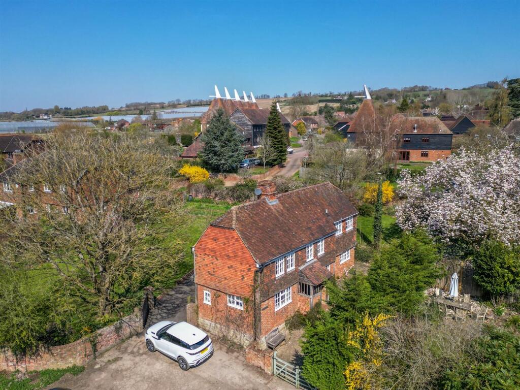Tatt Cottage30.jpg
