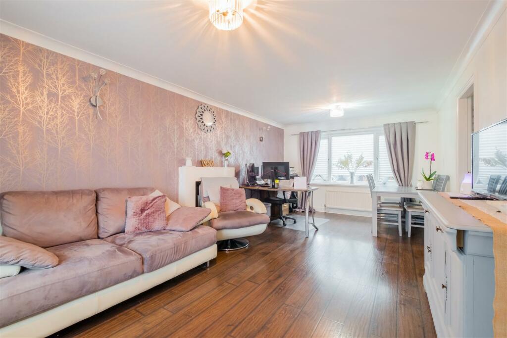 Living / Dining Room