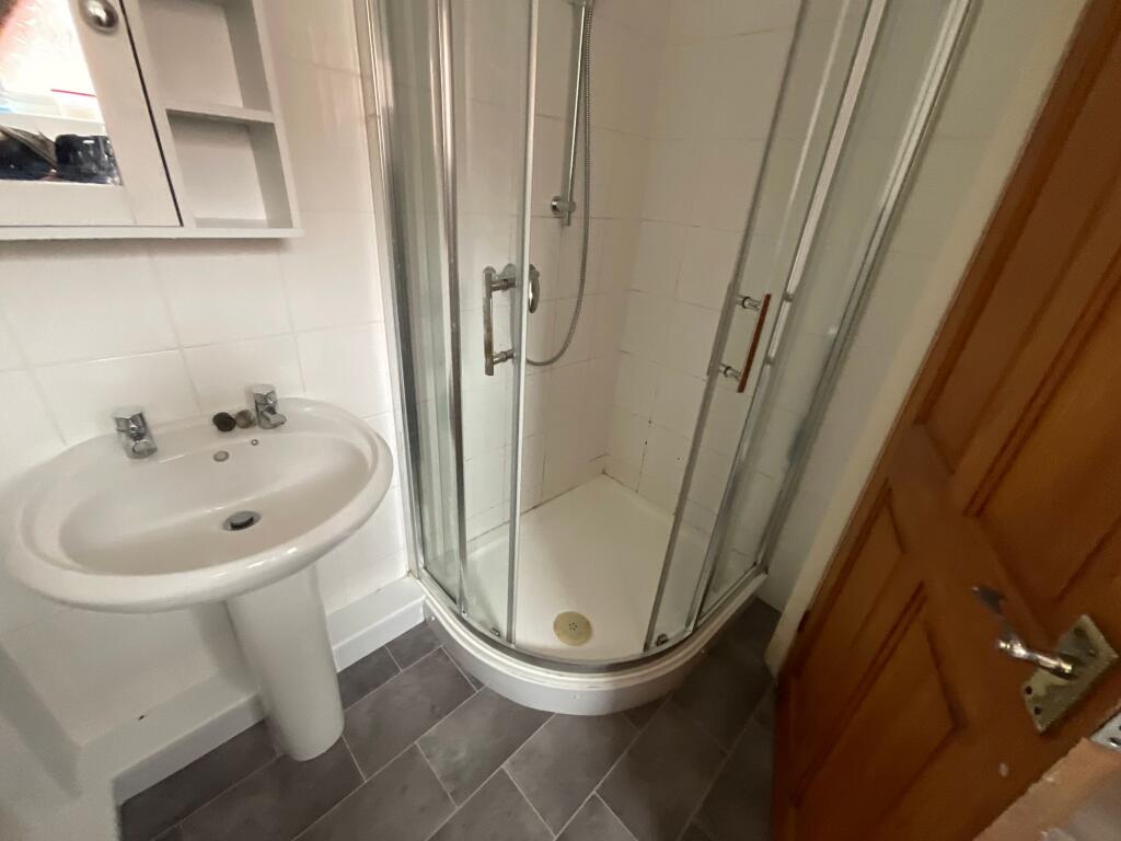 Lilac Walk, Scarborough, YO12