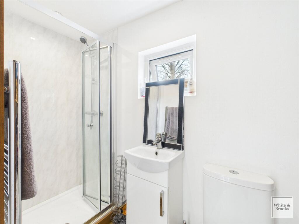 Studio Shower Room