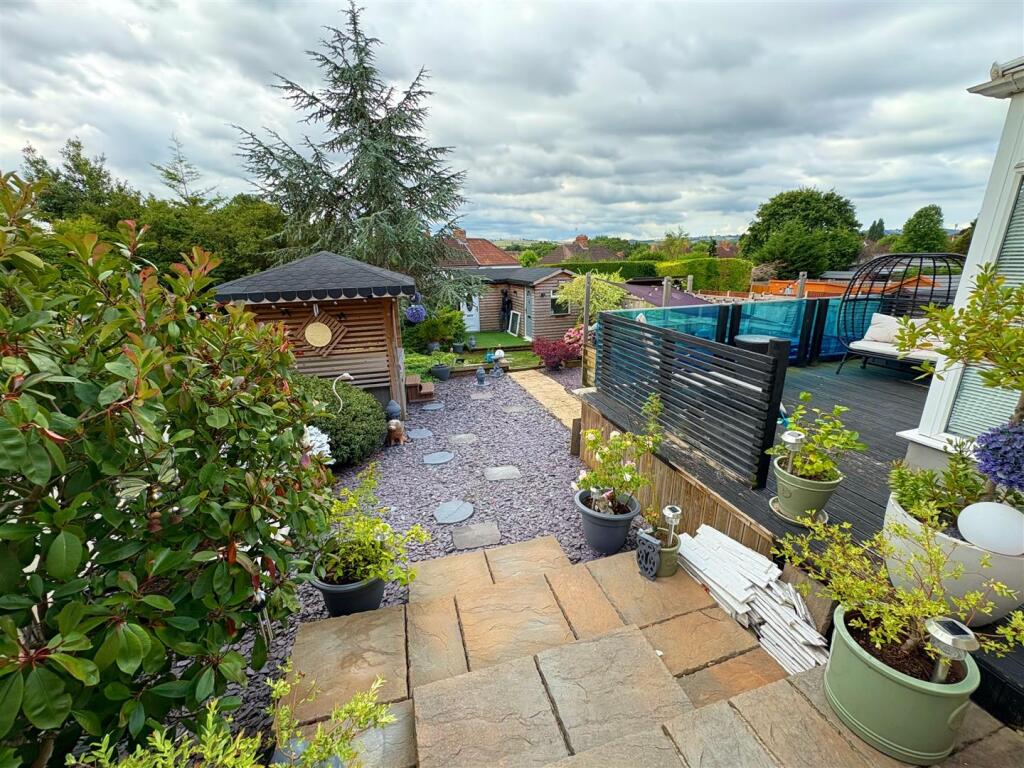 Rear garden and patio (4).jpg