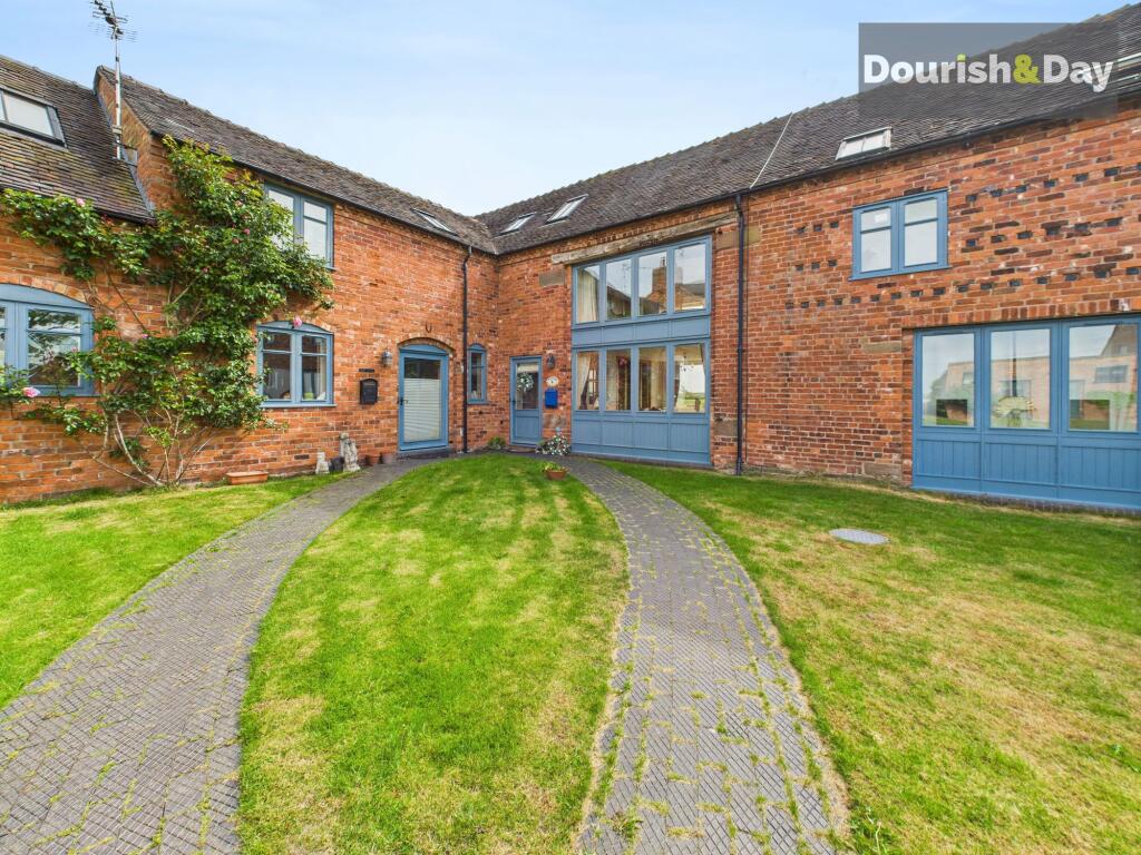 Courtyard Frontage