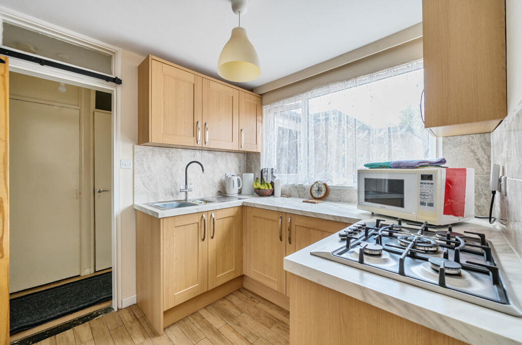 1293329-1-68627bb...