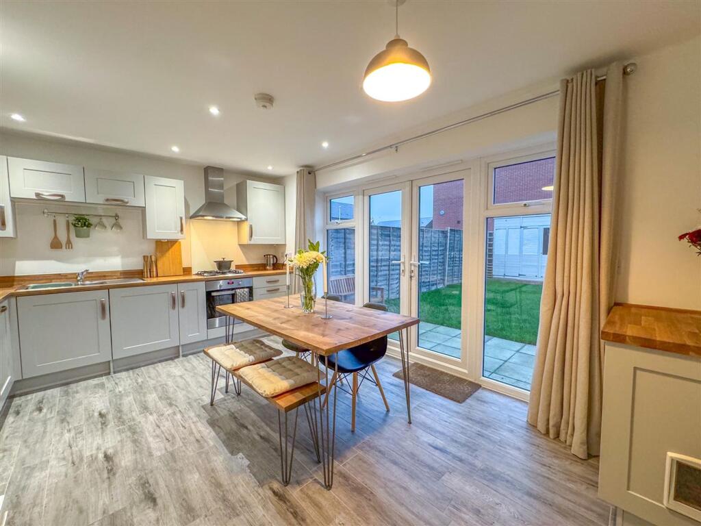 Midsummer Road - Image-3.jpg