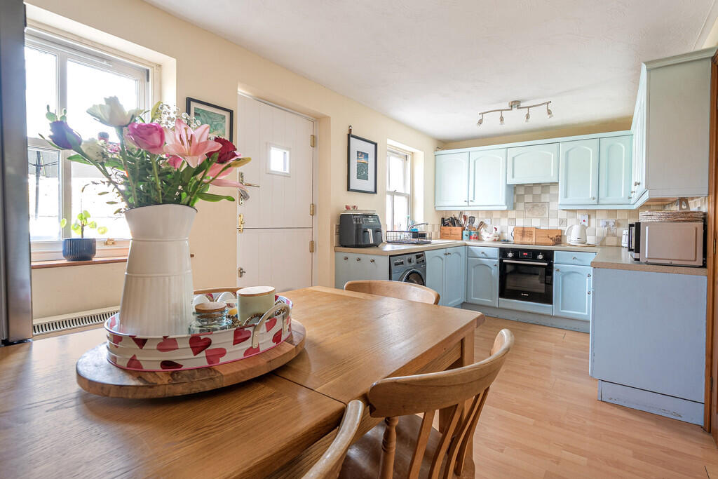 Kitchen/Dining Ro...