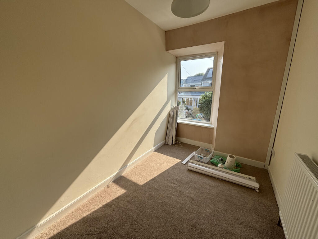 Smaller Bedroom