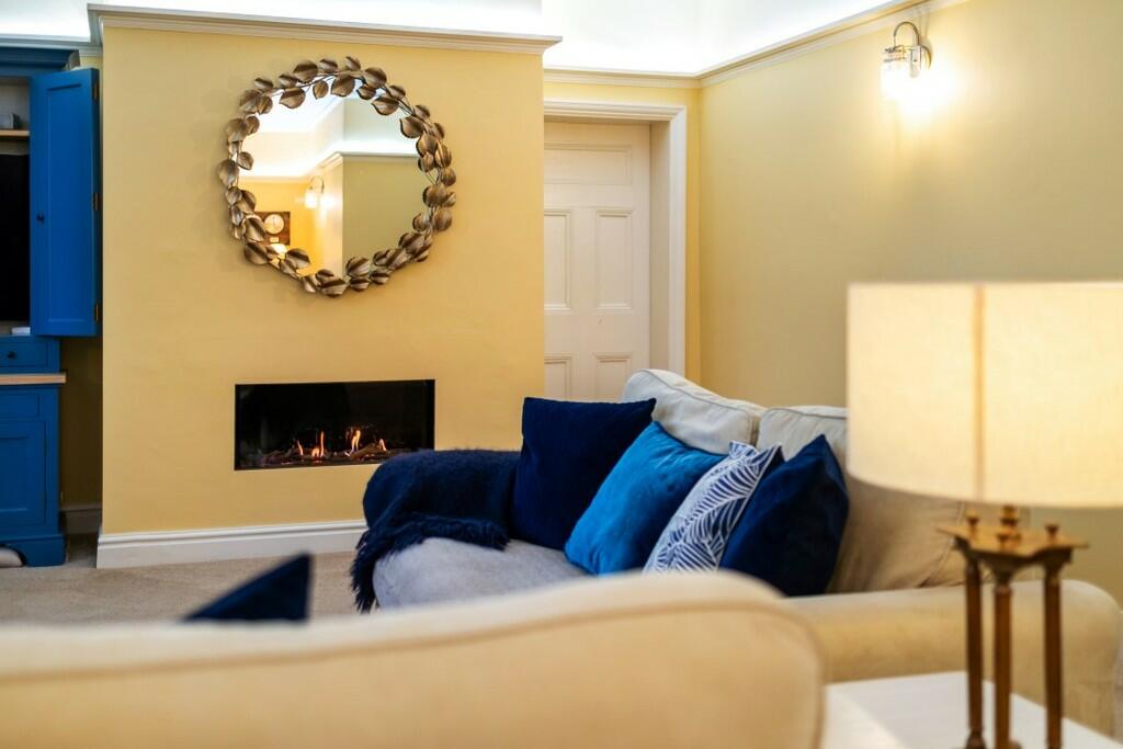 Hacheston Lodge -...