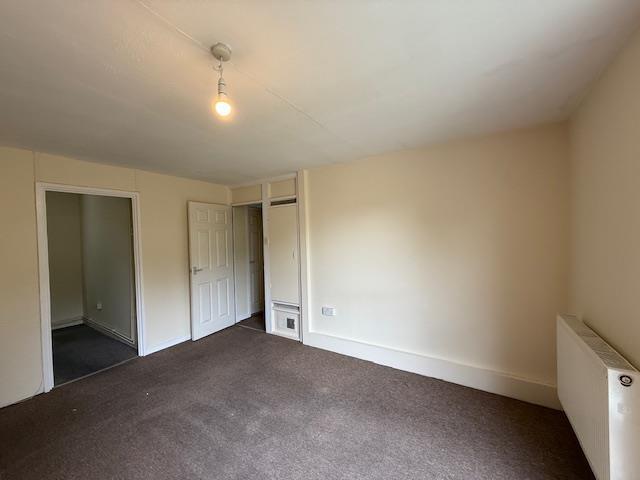 Lounge 1a.JPG